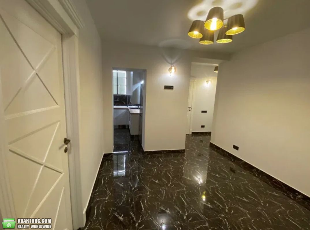 Sell 3-room apartment. Киев,  Малоземельная — photo 2