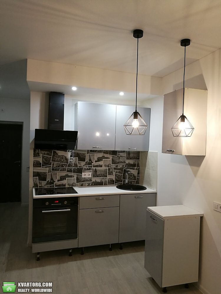 Rent out 1-room apartment. Киев, Соловцова — photo 4