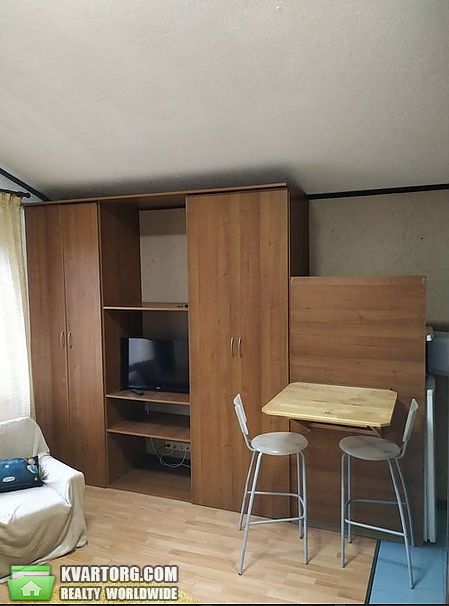 Rent out 1-room apartment. Киев,  Садовая Осокорки — photo 3