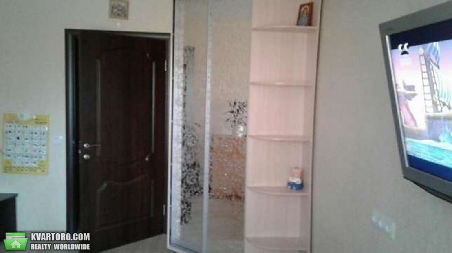 Sell 3-room apartment. Киев,  Радунская — photo 3