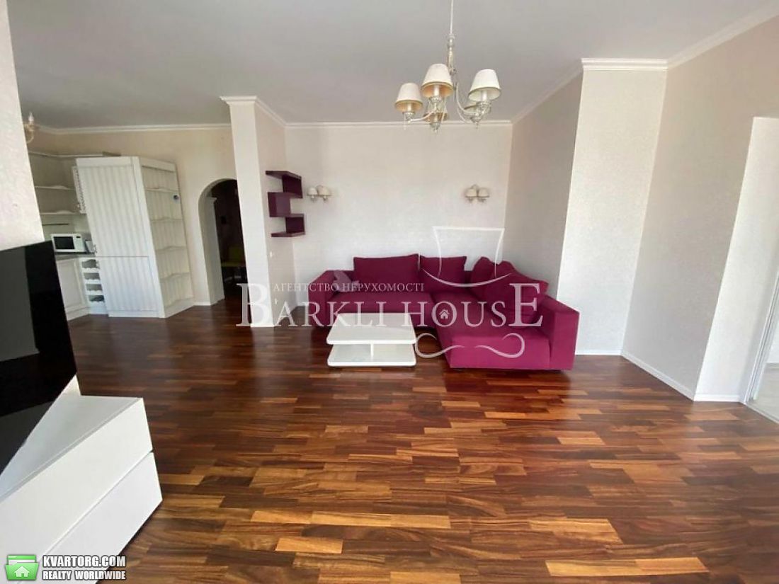 Rent out 4-room apartment. Киев,  Днепровская наб — photo 2