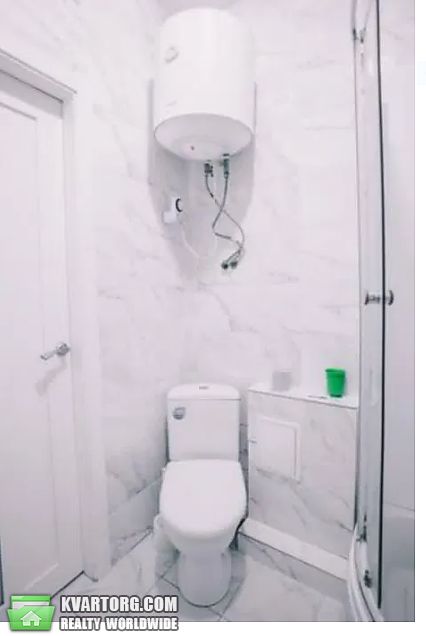 Rent out 1-room apartment. Киев, Евгения Коновальца — photo 4