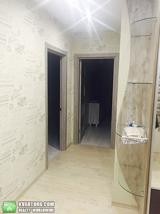 Rent out 2-room apartment. Днепропетровск, Лазаряна — photo 4