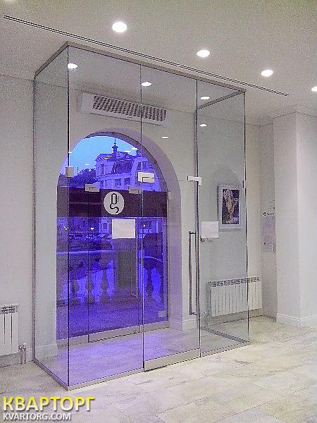 Rent out shop. Киев, Кожемяцкая — photo 9