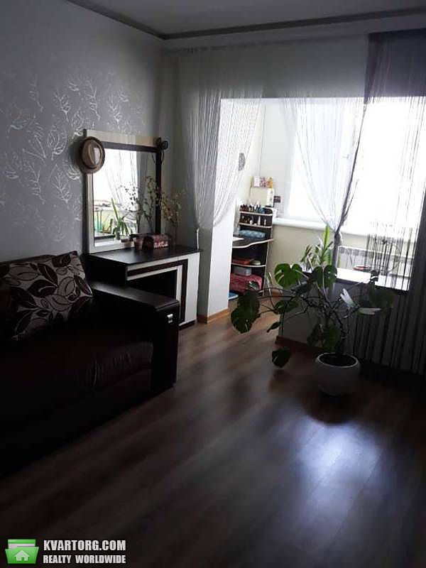 Sell 2-room apartment. Киев,  Маяковского — photo 2