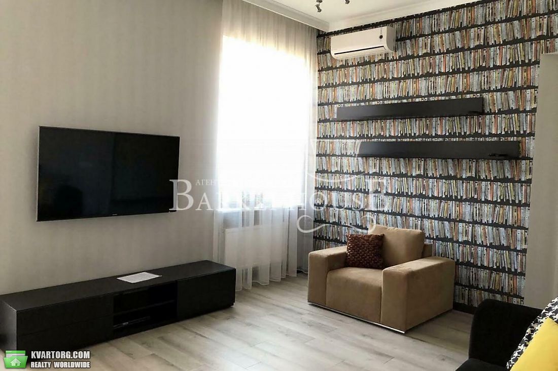 Rent out 3-room apartment. Киев,  Дмитриевская — photo 2