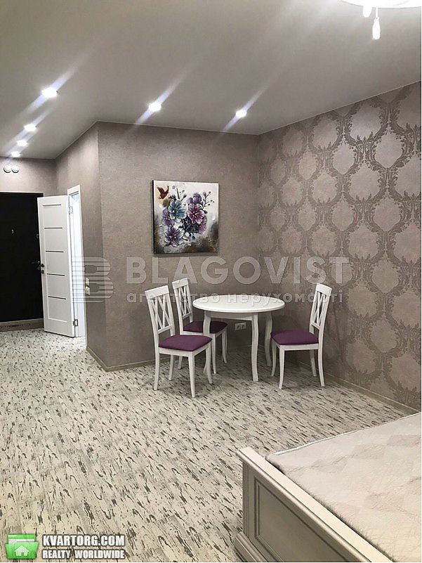 Rent out 1-room apartment. Киев,  Предславинская — photo 2