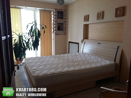 Rent out 2-room apartment. Днепропетровск, Шевченко — photo 1