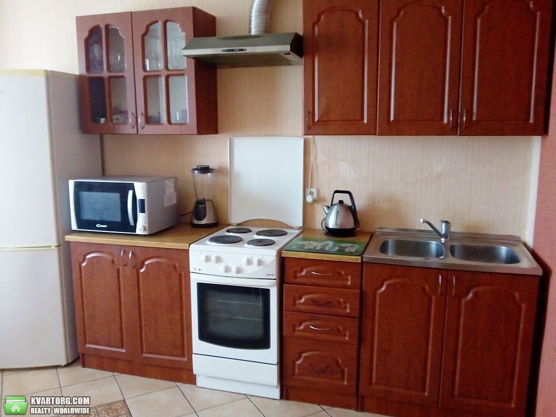 Rent out 1-room apartment. Киев, Голего — photo 5