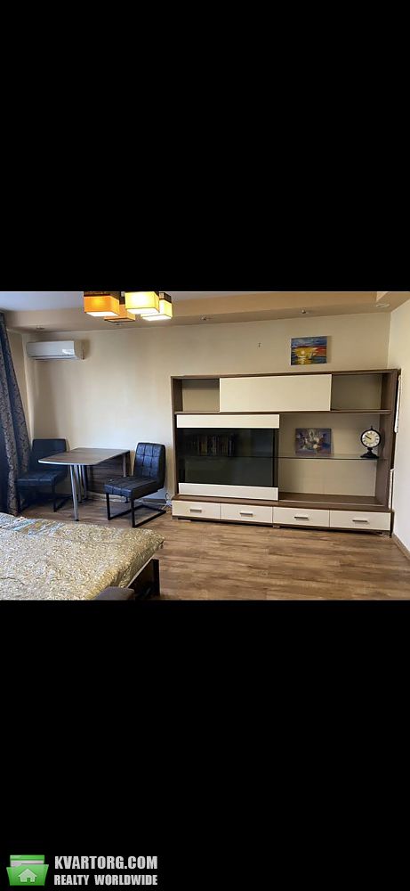 Rent out 2-room apartment. Киев,  Энтузиастов — photo 3