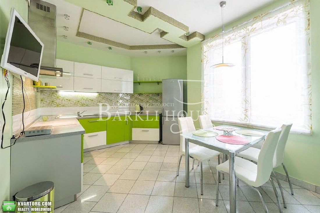 Rent out 3-room apartment. Киев,  Дмитриевская — photo 4
