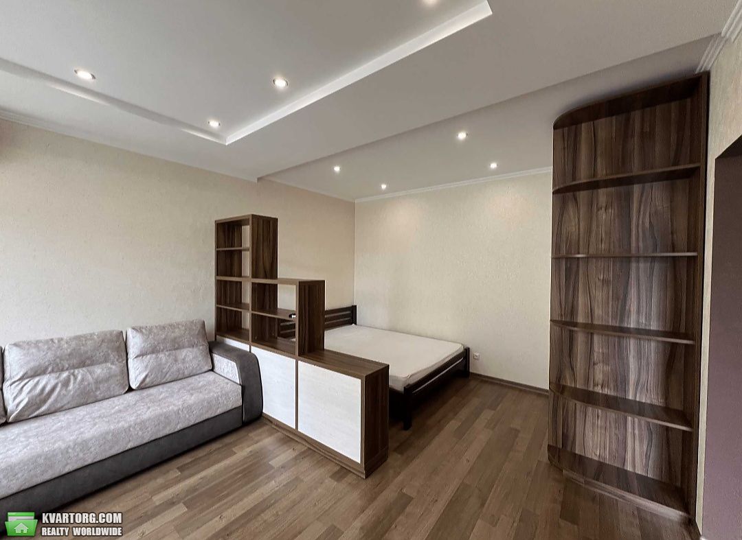 Rent out 1-room apartment. Киев, Ю. Здановської — photo 3