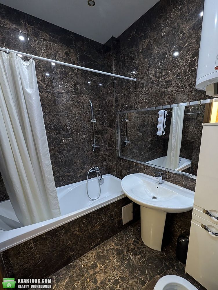 Rent out 1-room apartment. Киев,  Драгомирова — photo 5