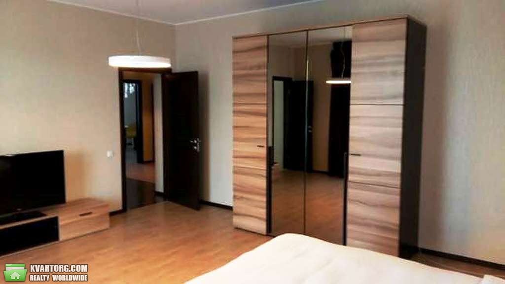 Sell 3-room apartment. Киев, Набережно-Крещатицкая — photo 1