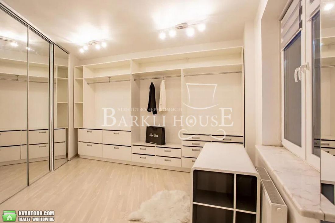 Rent out 3-room apartment. Киев,  Черновола — photo 8