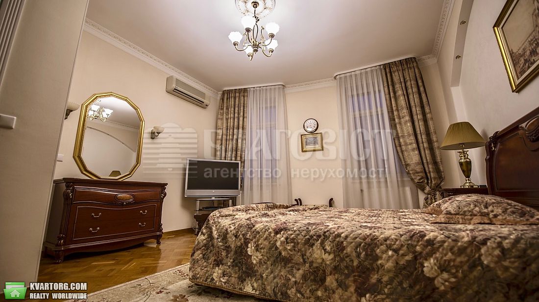 Rent out 4-room apartment. Киев,  Леси Украинки бул — photo 5