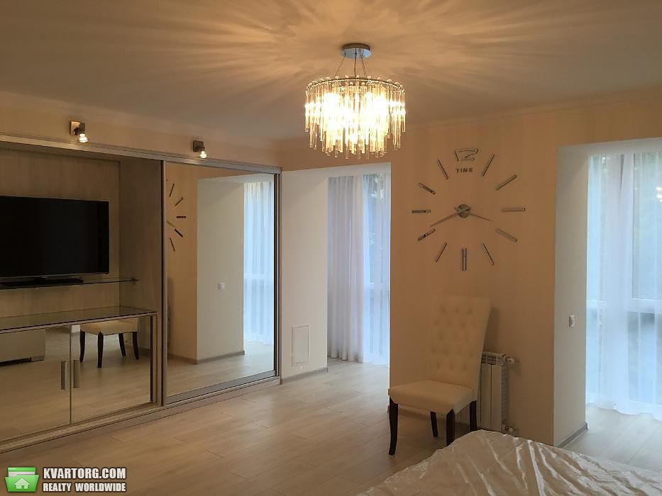 Rent out 3-room apartment. Киев,  Введенская — photo 2