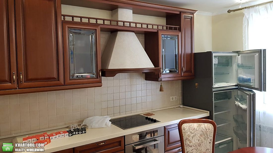 Rent out 3-room apartment. Киев,  Урловская — photo 2