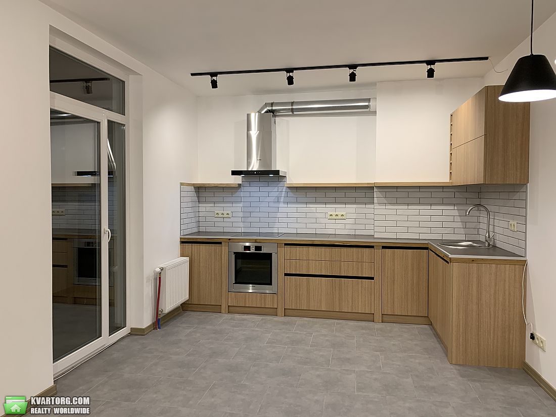 Rent out 3-room apartment. Киевская обл., Першотравнева — photo 2