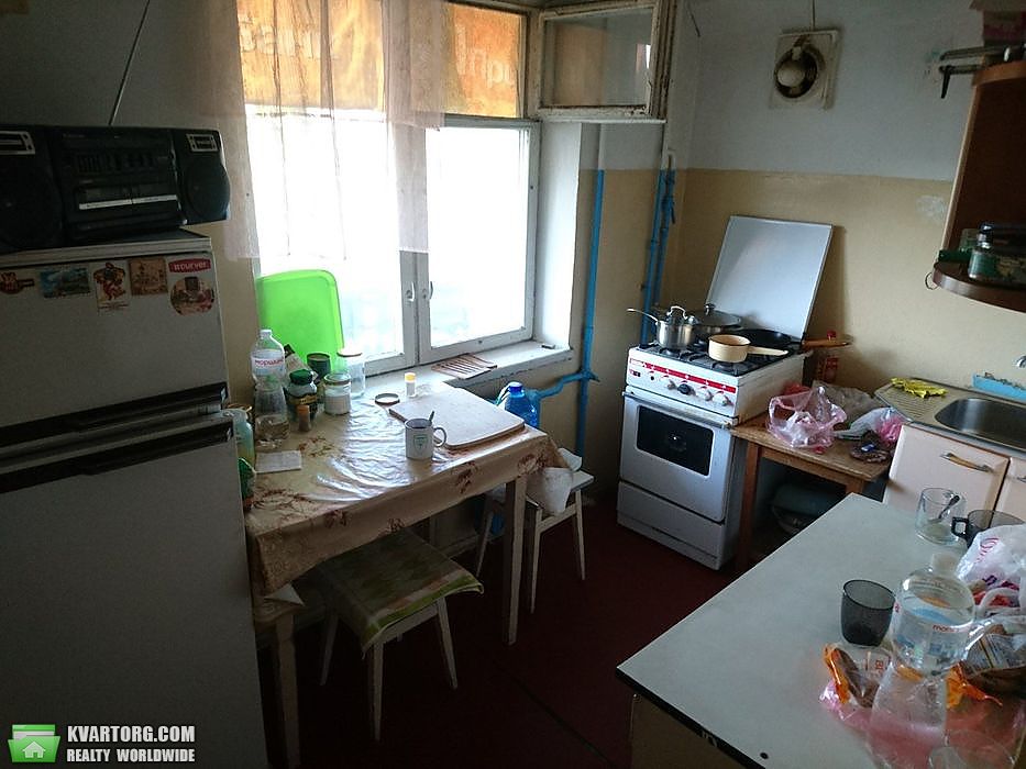 продам 2-комнатную квартиру. Киев,  Миколайчука - фото 1