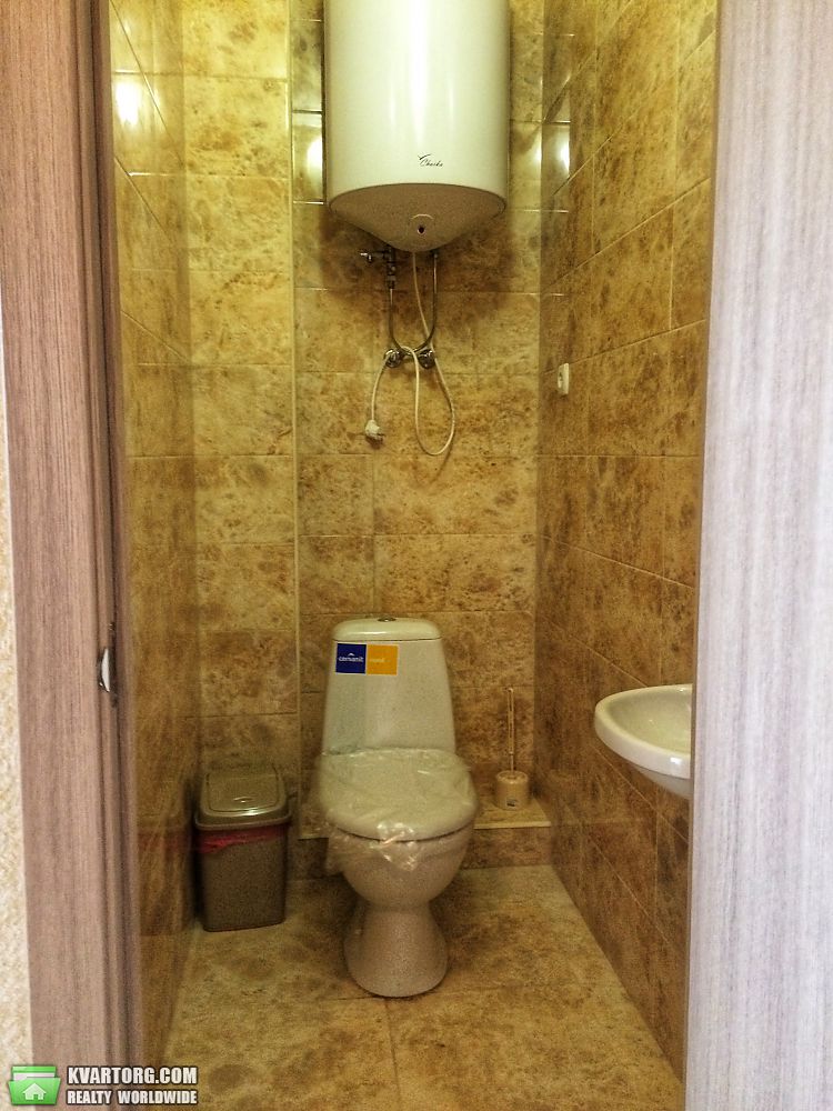 Rent out 2-room apartment. Киев,  Теремковская — photo 10