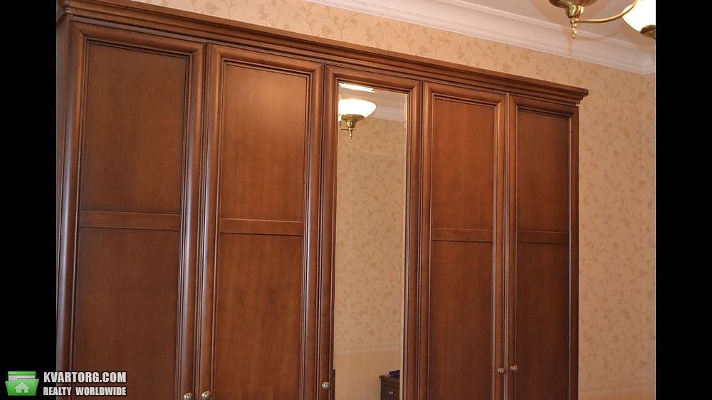Rent out 2-room apartment. Киев,  Кловский спуск — photo 9