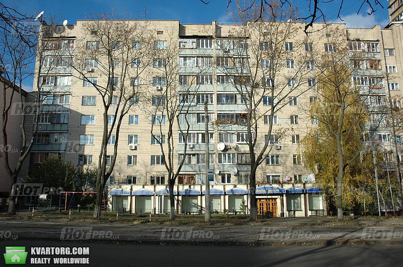 Sell 2-room apartment. Киев, Дегтяревская — photo 1