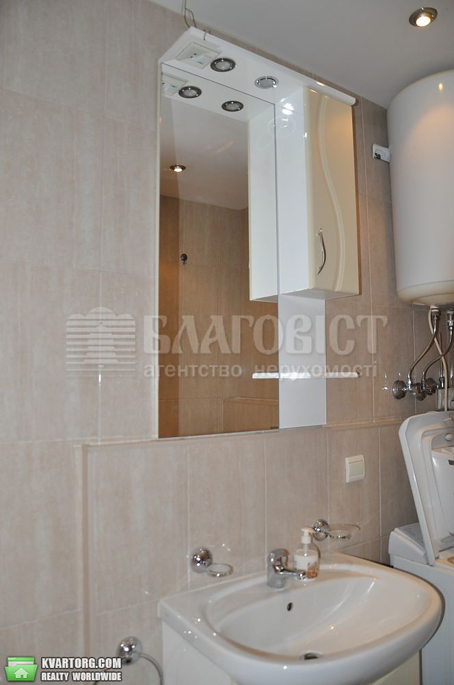 Rent out 2-room apartment. Киев,  Межигорская — photo 5