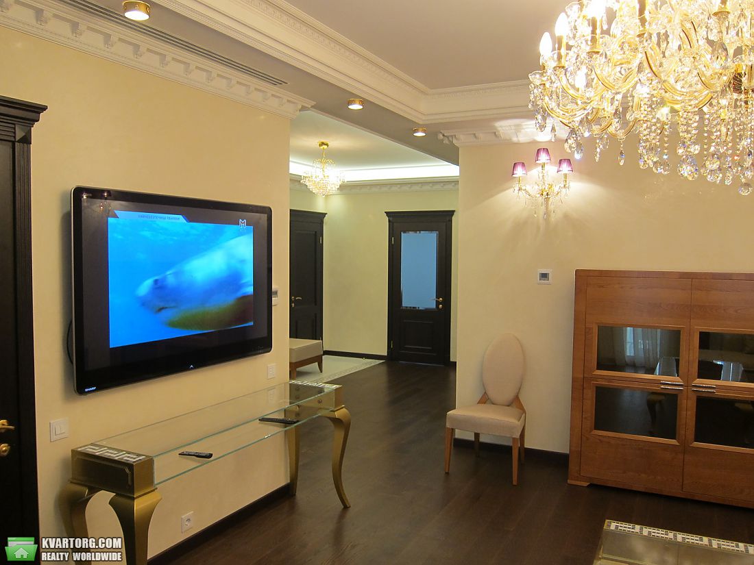 Sell multi-room apartment. Киев, Драгомирова — photo 2
