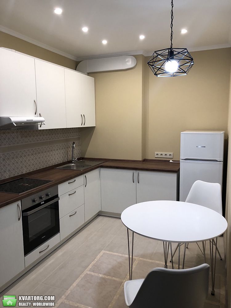 Rent out 2-room apartment. Вишневое,  Первомайская — photo 4