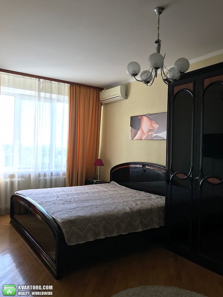 Rent out 3-room apartment. Киев,  Леси Украинки бул — photo 4
