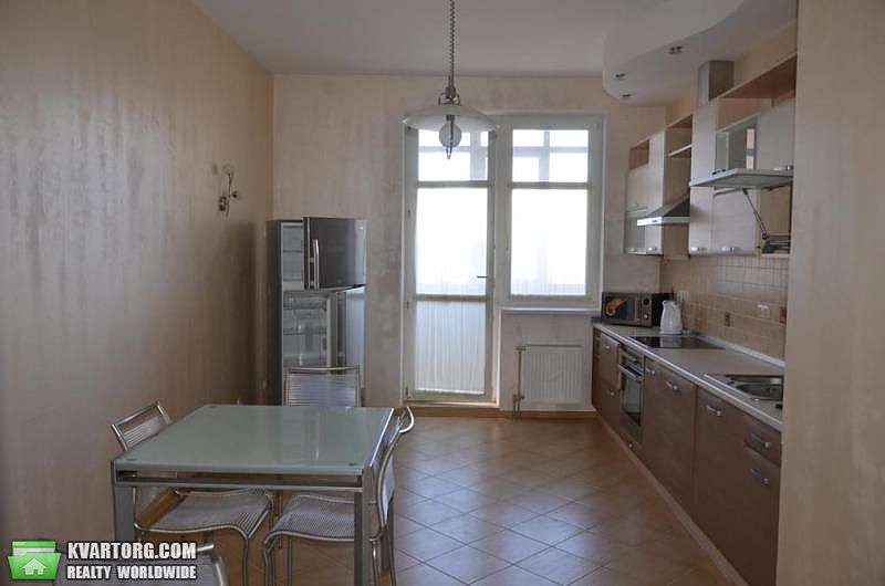 Rent out 3-room apartment. Киев,  Щорса — photo 8