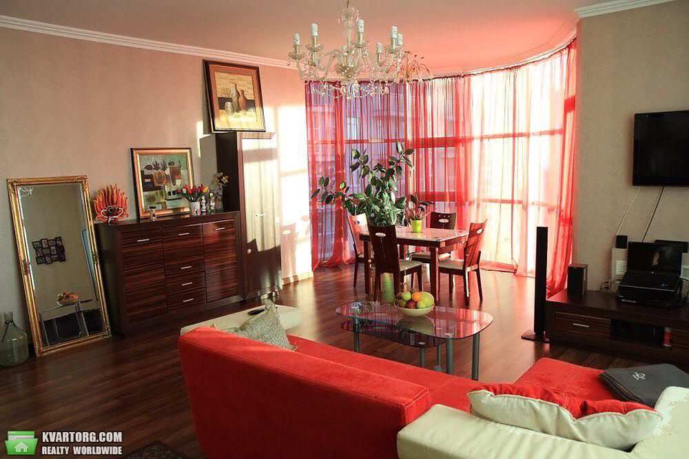 Rent out 2-room apartment. Киев,  Зверинецкая — photo 1