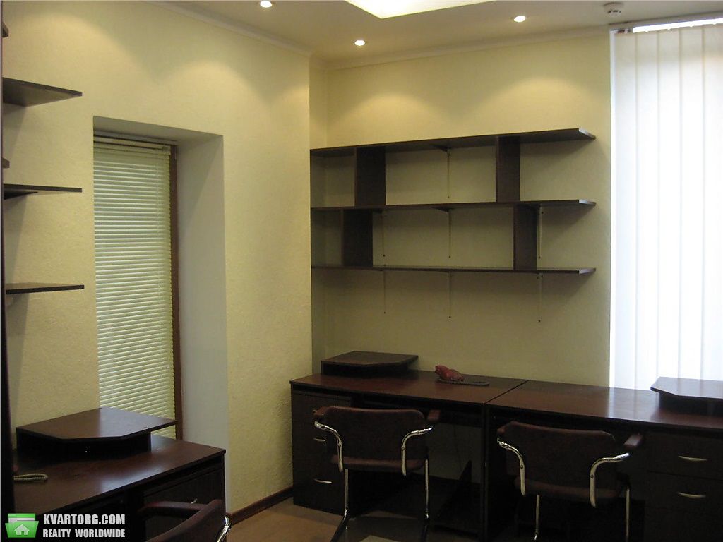 Rent out office. Киев, Жилянская — photo 2