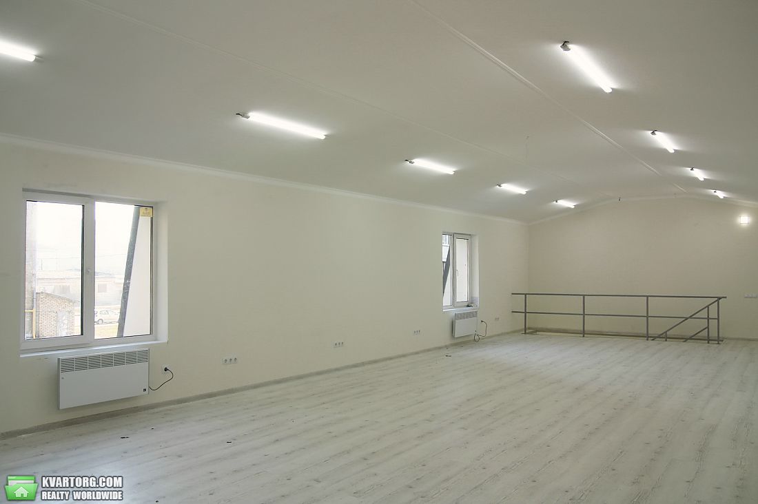 Rent out house. Киев,  Автозаводская — photo 1