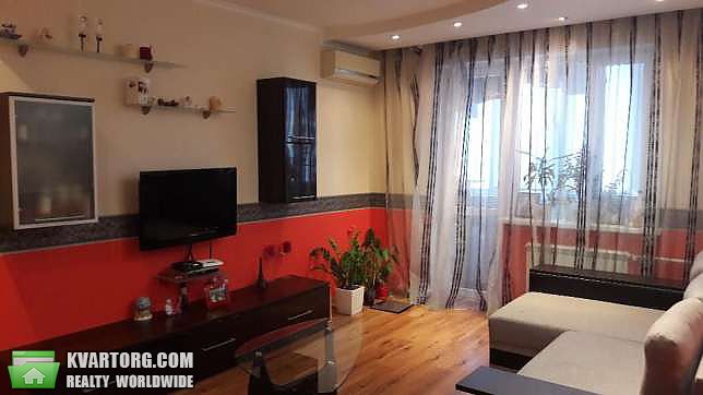 Sell 2-room apartment. Киев,  Маяковского — photo 1
