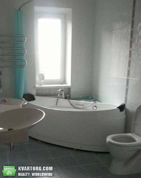 Rent out house. Киев, Лесная — photo 8