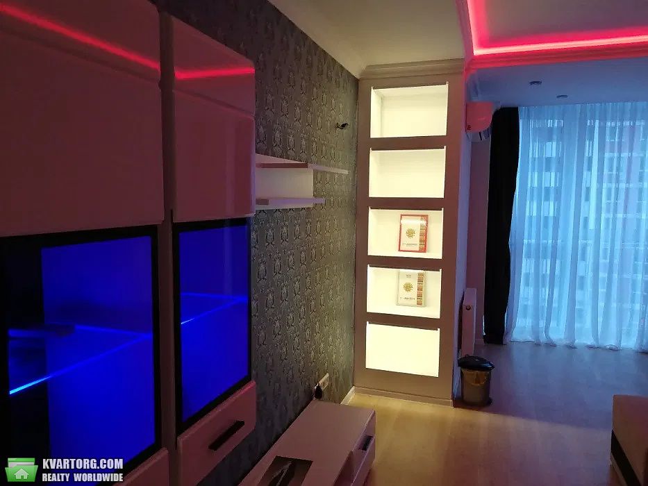 Sell 1-room apartment. Киев,  Драгоманова — photo 1