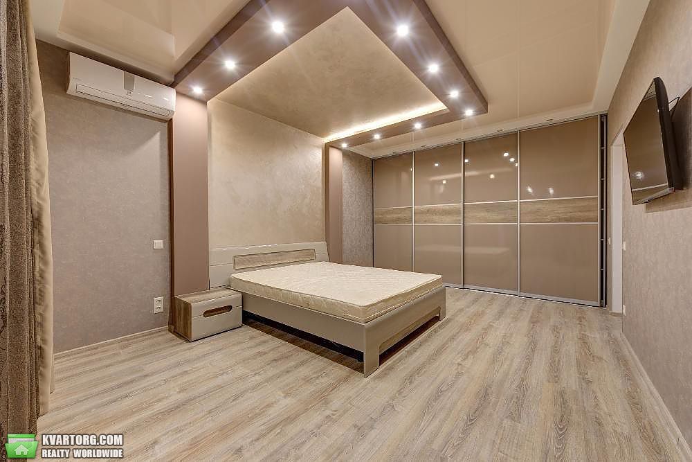 Rent out 2-room apartment. Киев,  Леси Украинки бул — photo 7