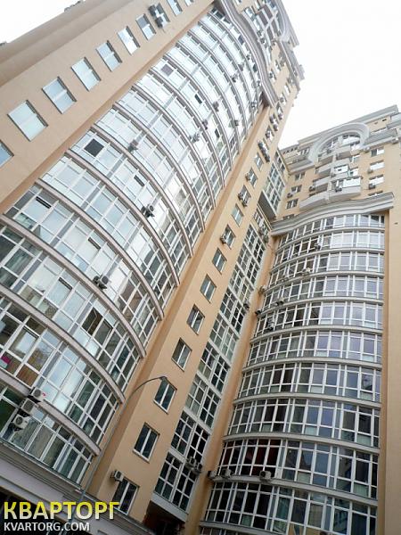 Sell 3-room apartment. Киев,  Дмитриевская — photo 1