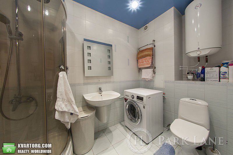 Sell 3-room apartment. Киев,  Волынская — photo 1