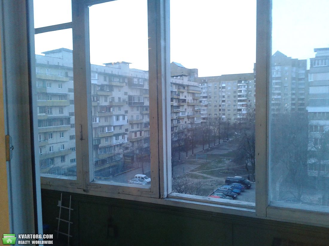 Sell 3-room apartment. Киев,  Российская — photo 3