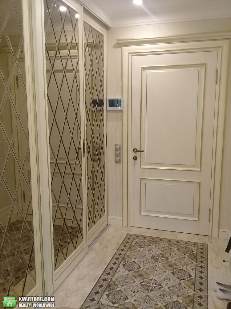 Rent out 3-room apartment. Киев, Ирпенская — photo 8