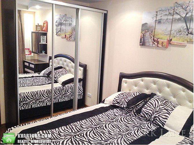 Sell 3-room apartment. Киев,  Озерная — photo 1