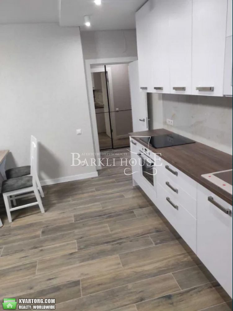Rent out 2-room apartment. Киев,  Глубочицкая — photo 2