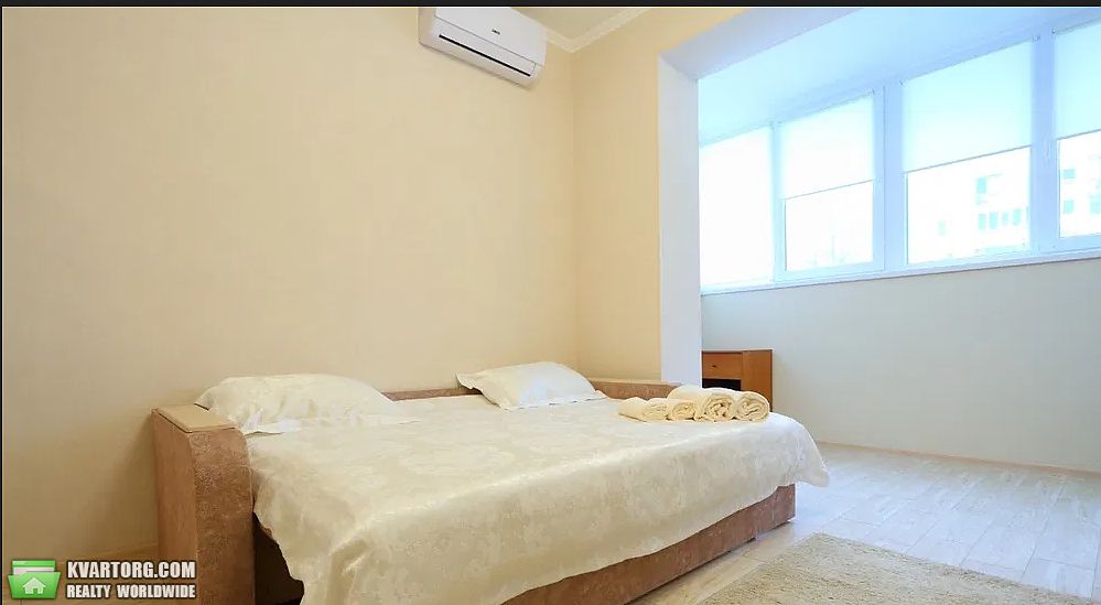 Rent out 1-room apartment. Киев,  Львовская — photo 2