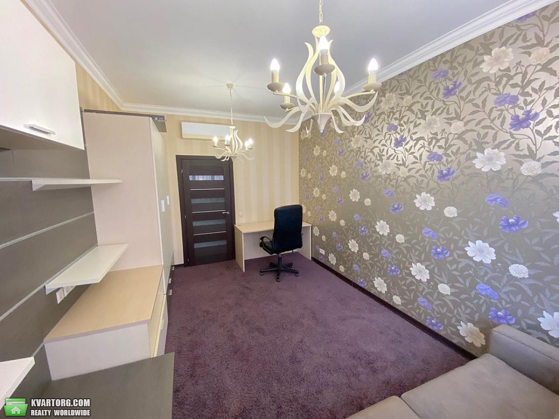 Rent out 3-room apartment. Киев,  Антоновича — photo 3