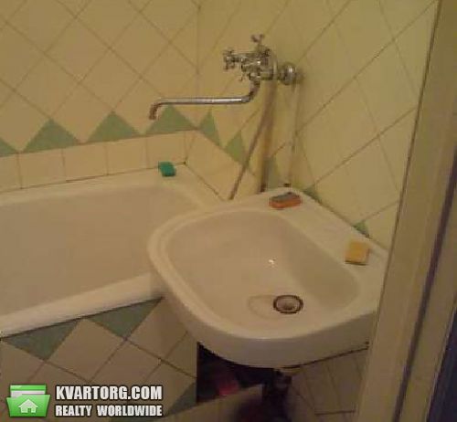 Sell 3-room apartment. Киев,  Предславинская — photo 1