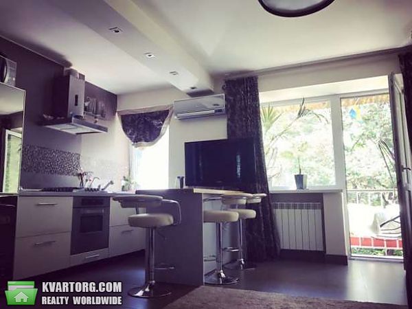 Sell 2-room apartment. Киев,  Киквидзе — photo 1