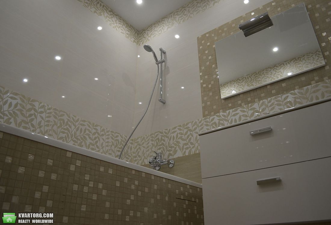 Rent out 2-room apartment. Киев,  Княжий Затон — photo 8